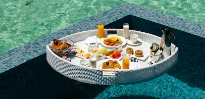 Floating Breakfast